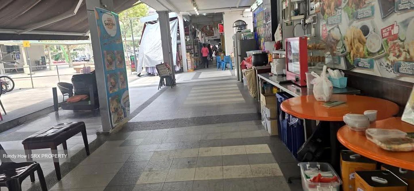 Tampines Street 81 (D18), Shop House #618926961